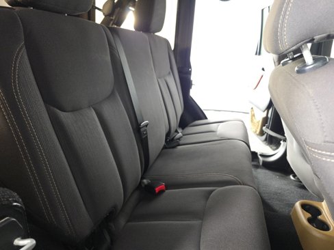 Used 2013 Jeep Wrangler Unlimited Sahara w/ Connectivity Group image 28