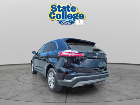 Used 2024 Ford Edge SEL image 6