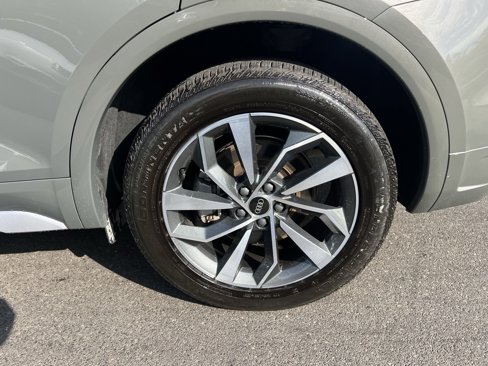 Certified 2023 Audi Q5 2.0T Premium Plus w/ Premium Plus Package image 8