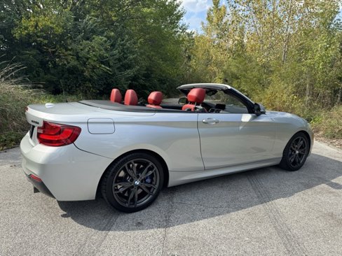 Used 2016 BMW M235i xDrive Convertible image 11