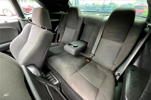 Used 2019 Dodge Challenger SXT w/ Driver Convenience Group image 22