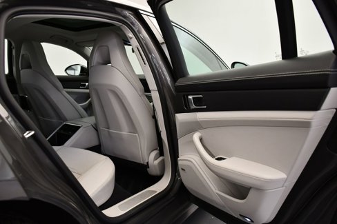 Certified 2018 Porsche Panamera 4S image 53