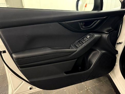 Used 2022 Subaru Crosstrek 2.0i Premium image 7