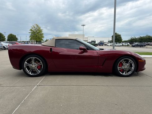Used 2005 Chevrolet Corvette Convertible w/ Preferred Equipment Group image 6