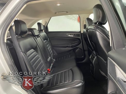 Used 2019 Ford Edge SEL w/ Equipment Group 201A image 21