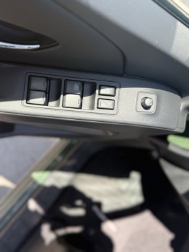 New 2025 Nissan Frontier SV w/ Tailgate Accent Package image 10