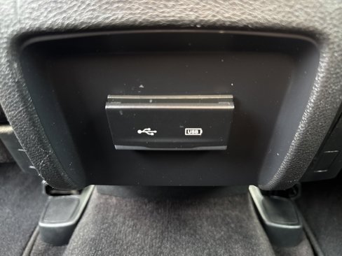 Used 2019 Jeep Cherokee Latitude Plus image 21
