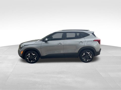Used 2024 Kia Seltos EX image 4