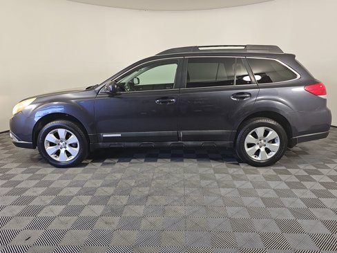 Used 2011 Subaru Outback 2.5i Premium w/ All-Weather Pkg image 2