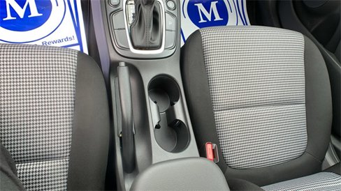 Used 2021 Hyundai Kona SE image 16