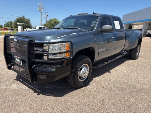 Used 2007 Chevrolet Silverado 3500 LT w/ EZ-Lift Tailgate Package image 4