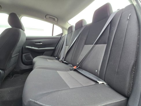 Used 2023 Nissan Sentra SV image 12