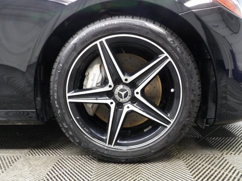 Used 2019 Mercedes-Benz E 300 4MATIC image 8