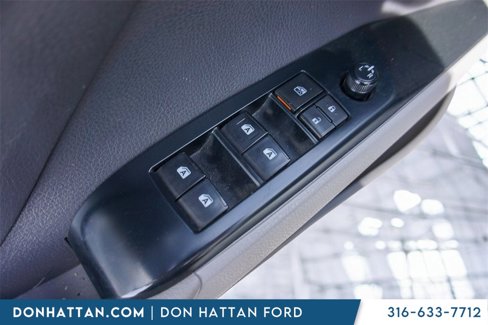 Used 2018 Toyota Camry L image 14