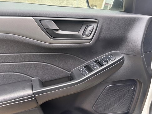 Used 2023 Ford Escape Active image 17