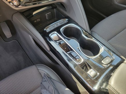 Used 2023 Buick Envision Preferred image 14