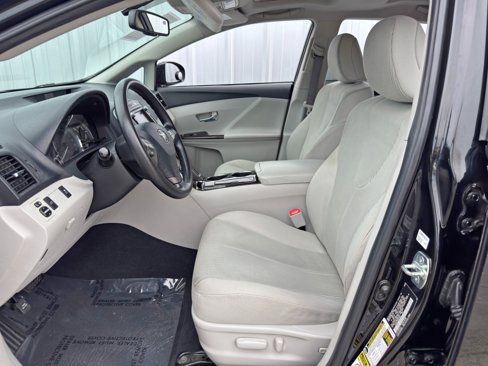Used 2009 Toyota Venza AWD image 15