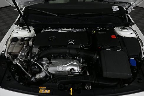 Certified 2022 Mercedes-Benz CLA 250 4MATIC image 32
