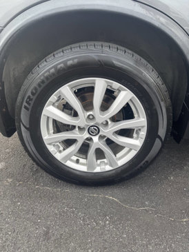 Used 2019 Nissan Rogue SV image 39
