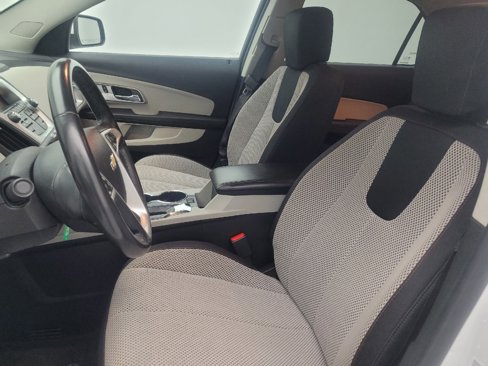 Used 2017 Chevrolet Equinox LT w/ Driver Confidence Package II image 17