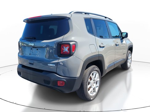 Used 2022 Jeep Renegade Latitude w/ Convenience Group image 4