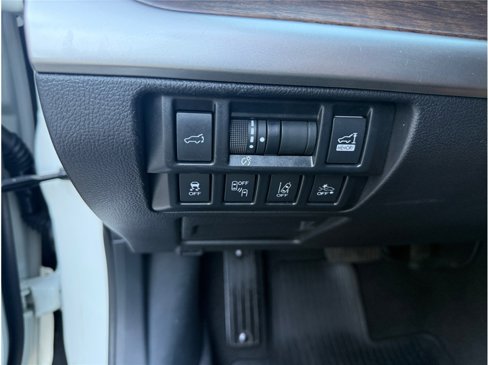 Used 2018 Subaru Outback 2.5i Limited image 27