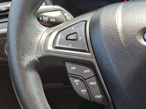 Used 2022 Ford Edge SE w/ Black Appearance Package image 22
