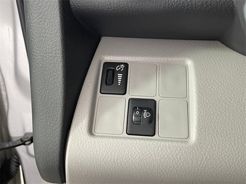 Used 2014 Toyota RAV4 EV image 16