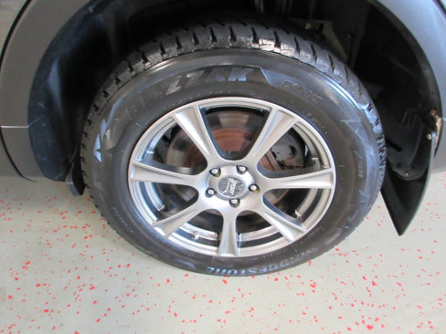 Used 2017 Ford Explorer XLT w/ Equipment Group 202A image 18