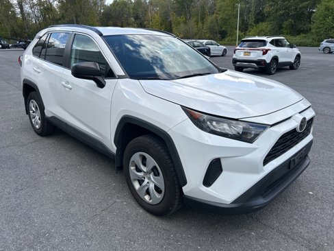 Used 2020 Toyota RAV4 LE image 7