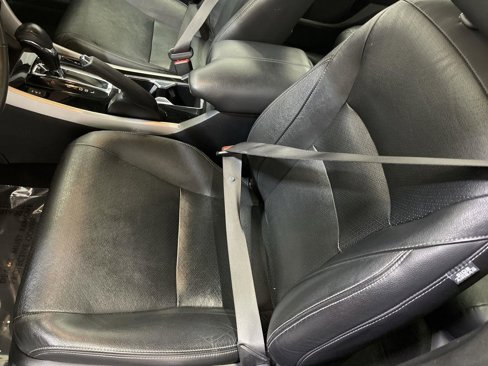 Used 2017 Honda Accord EX-L image 11