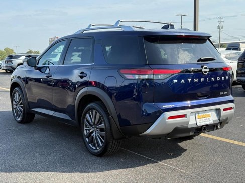 Used 2023 Nissan Pathfinder SL w/ SL Premium Package image 5
