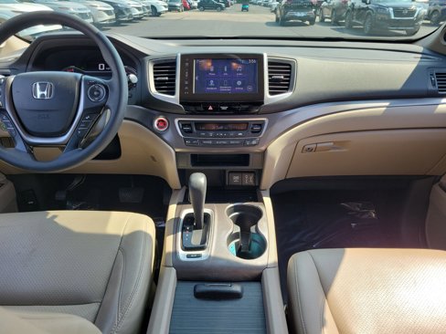 Used 2017 Honda Pilot EX image 9