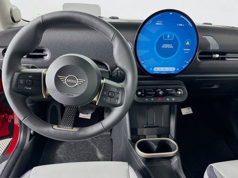 Certified 2025 MINI Cooper S image 18