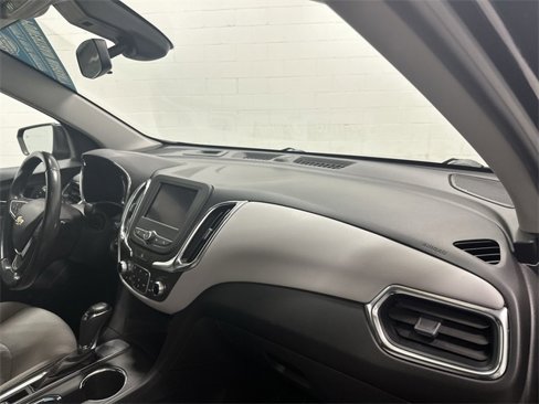 Used 2020 Chevrolet Equinox LT image 25