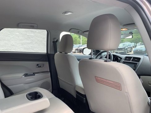 Used 2018 Mitsubishi Outlander Sport ES image 36