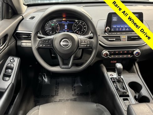 Used 2023 Nissan Altima 2.5 S image 7