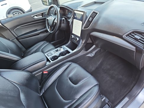 Used 2022 Ford Edge Titanium image 18