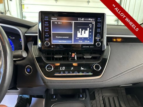 Used 2021 Toyota Corolla XSE image 10