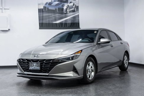 Used 2023 Hyundai Elantra SE image 4