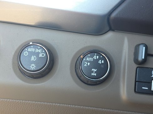 Used 2015 Chevrolet Tahoe LTZ image 24
