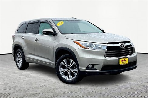 Used 2016 Toyota Highlander Plus image 1