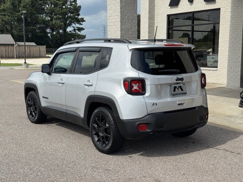 Used 2020 Jeep Renegade Altitude image 9