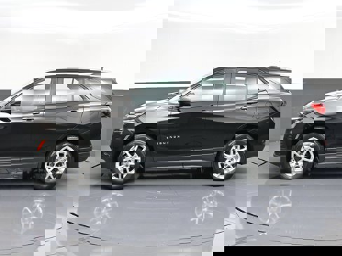 Certified 2022 Chevrolet Equinox LS w/ Driver Confidence II Package image 4