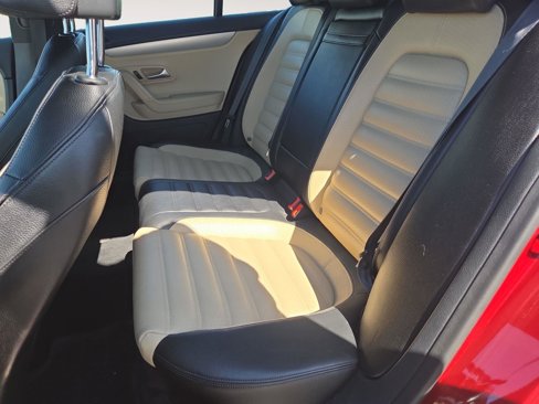 Used 2014 Volkswagen CC Sport image 16