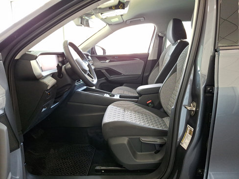 New 2025 Volkswagen Tiguan S image 9