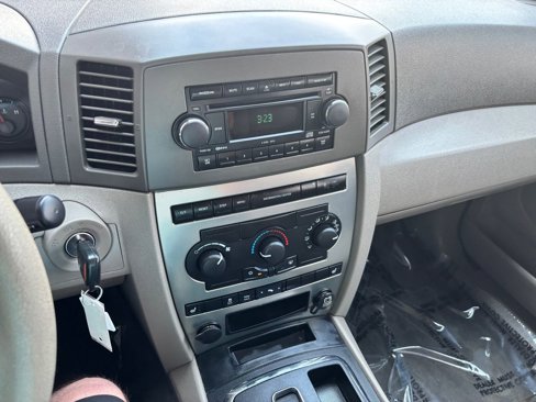 Used 2006 Jeep Grand Cherokee Laredo image 15