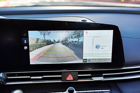 Certified 2024 Hyundai Elantra SEL image 27