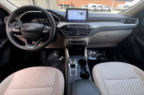 Used 2020 Ford Escape SE image 14