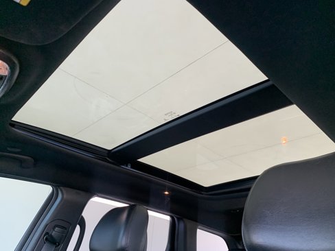Used 2019 Jeep Grand Cherokee Limited w/ Luxury Group II image 15